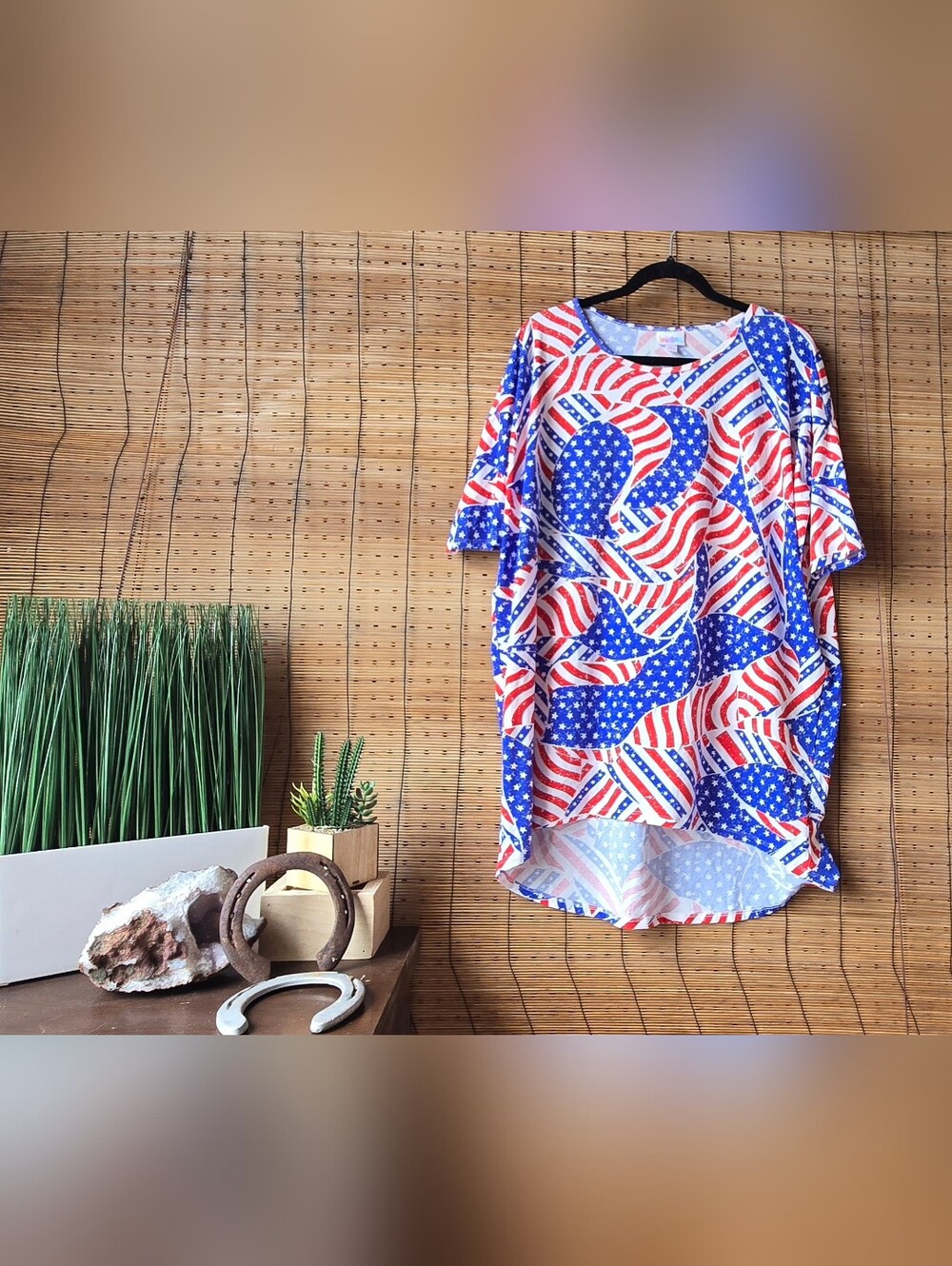LuLaRoe Patriotic Flag Print Women's Top in Red White and Blue